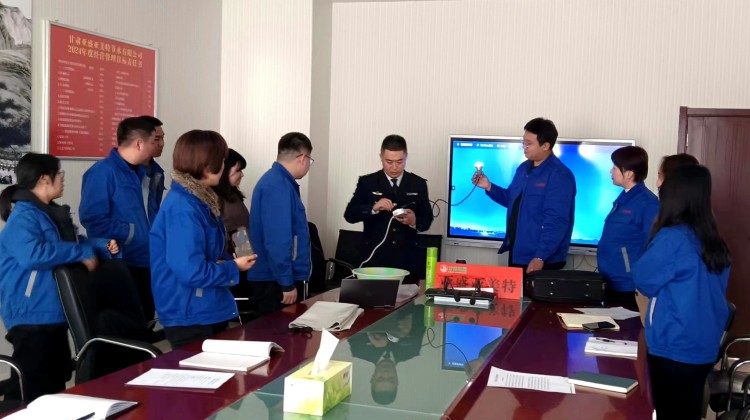 甘肃亚盛亚美特节水有限公司 组织开展消防安全培训活动
